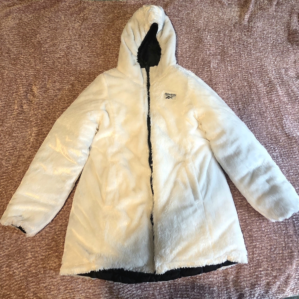 Reebok Women's Black Hooded Puffer Coat - Picture 4 of 7